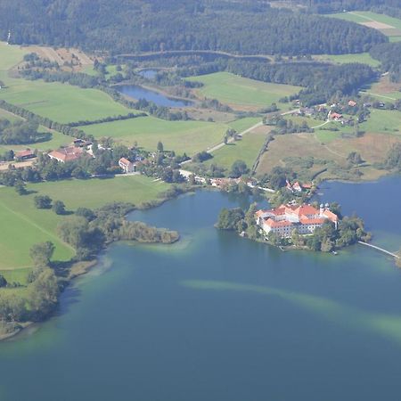 Haus Rufinus Am Kloster Seeon Экстерьер фото